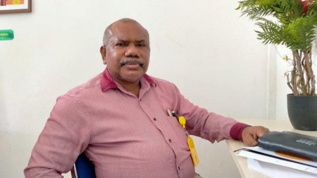 YAN CHRIS WARINUSI - TRIBUN PAPUA COM