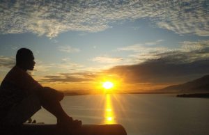 Pesona Sunset di Bukit Kampung Ayapo Bakal Bikin Ketagihan