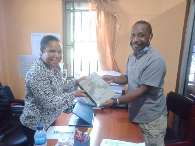 JERAT PAPUA SERAHKAN HASIL RISET