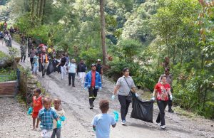 PT Freeport Menata Kampung Waa Banti Bersih dan Sehat