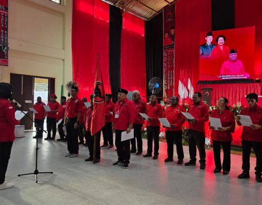 Yuni Wonda dan Mathias Refra Kembali Pimpin PDI Perjuangan Papua Tengah