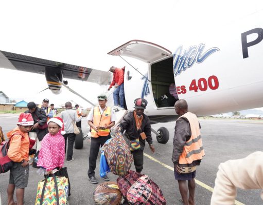Libur Natal ke Pedalaman Papua, PTFI Layani Ribuan Karyawan dengan Christmas Flight dan Boat