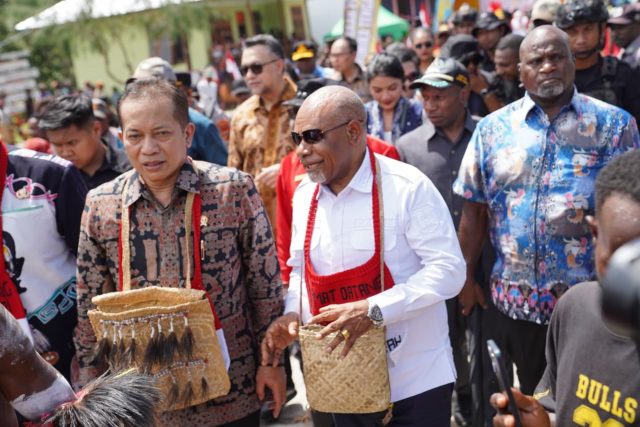 Menteri Koperasi dan Wakil Gubernur Papua Tengah