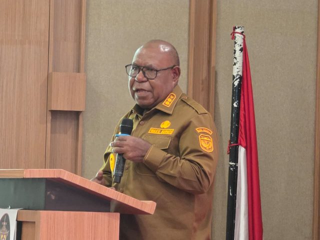 Wakil Bupati Mimika Emanuel Kemong