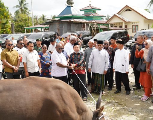 Di Bawah Langit Timika, Kurban Menjadi Jembatan Persaudaraan
