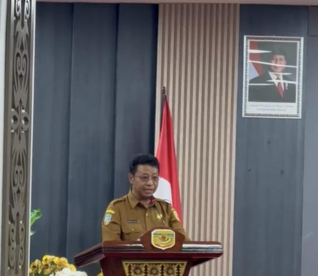 Kepala BKD Mimika