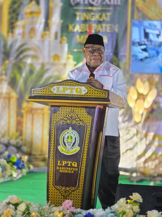 Wakil Bupati Mimika, Emanuel Kemong saat berbicara pada penutupan MTQ di Masjid Baiturahman