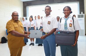 Sekolah Tanpa Tarif, Guru Dihargai, Ilmu Diteruskan
