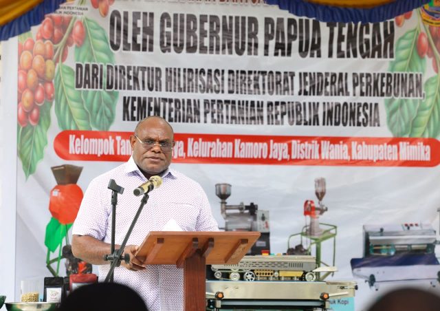 Gubernur Papua Tengah, Meki F Nawipa saat memberikan sambutan