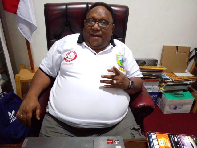 JOHN NR GOBAI WAKIL KETUA IV DPR PAPUA TENGAH
